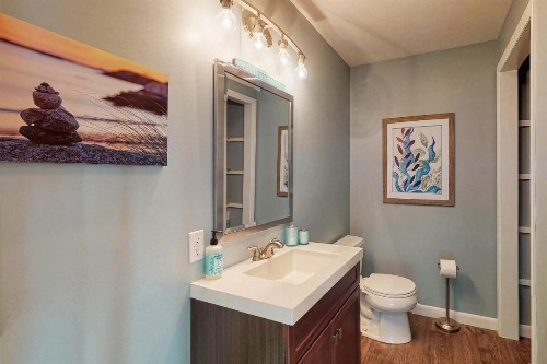 3 Bed 2 Bath Vacation home in West Tisbury - image 12
