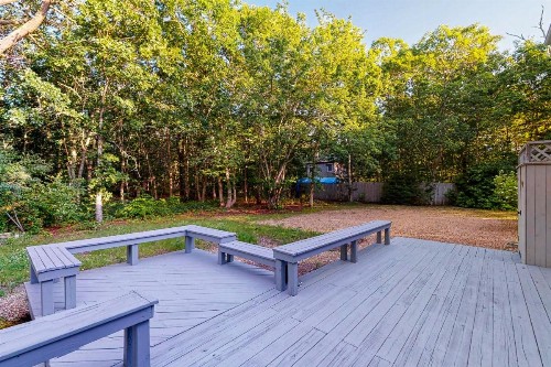 3 Bed 2 Bath Vacation home in West Tisbury - image 7