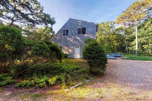 3 Bed 2 Bath Vacation home in West Tisbury - image 8