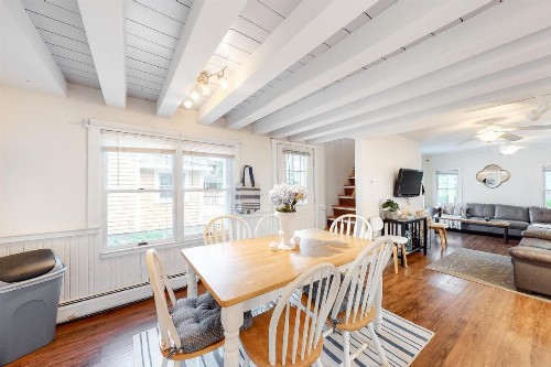 Oak Bluffs Cottage - image 6