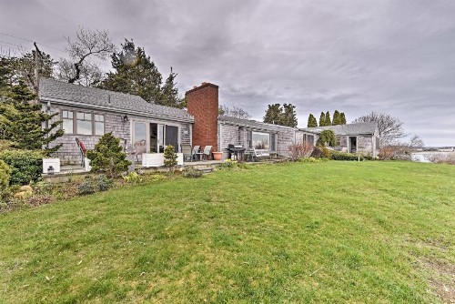 Waterfront Vineyard Haven Home near Main Street! - image 3