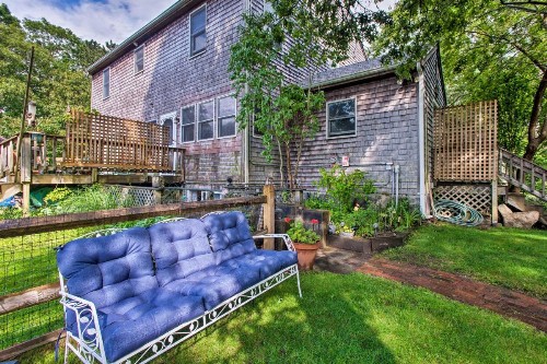 Marthas Vineyard Apt about 1 Mile to Inkwell Beach! - image 9