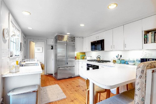 Home off Main - image 6