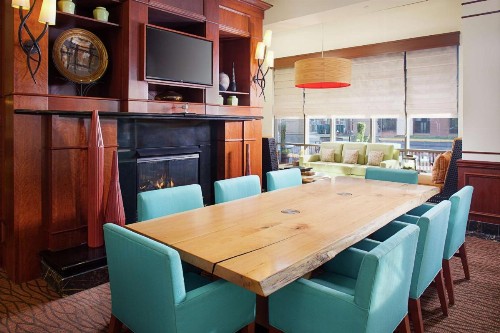 Hilton Garden Inn Virginia Beach Town Center - image 10