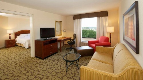 Hilton Garden Inn Virginia Beach Town Center - image 30