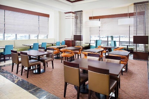 Hilton Garden Inn Virginia Beach Town Center - image 42