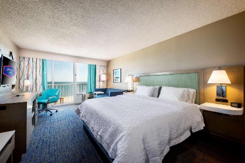 Hampton Inn Virginia Beach Oceanfront North - image 17