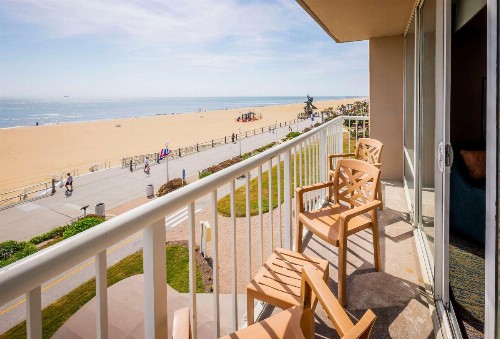 Hampton Inn Virginia Beach Oceanfront North - image 19