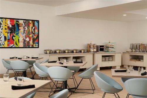 DoubleTree by Hilton Virginia Beach - image 11
