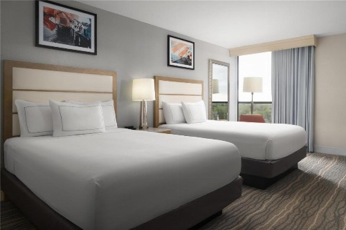 DoubleTree by Hilton Virginia Beach - image 27