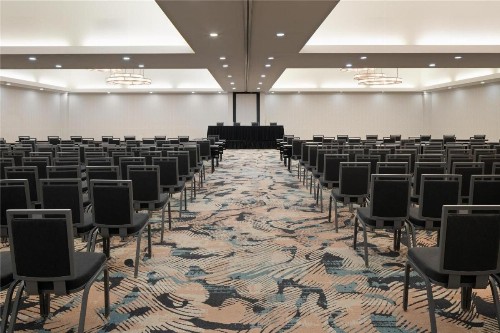 DoubleTree by Hilton Virginia Beach - image 33