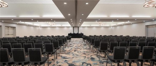 DoubleTree by Hilton Virginia Beach - image 40