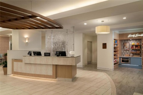 DoubleTree by Hilton Virginia Beach - image 6