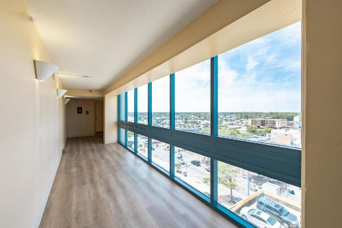 Sea View Hotel - image 15
