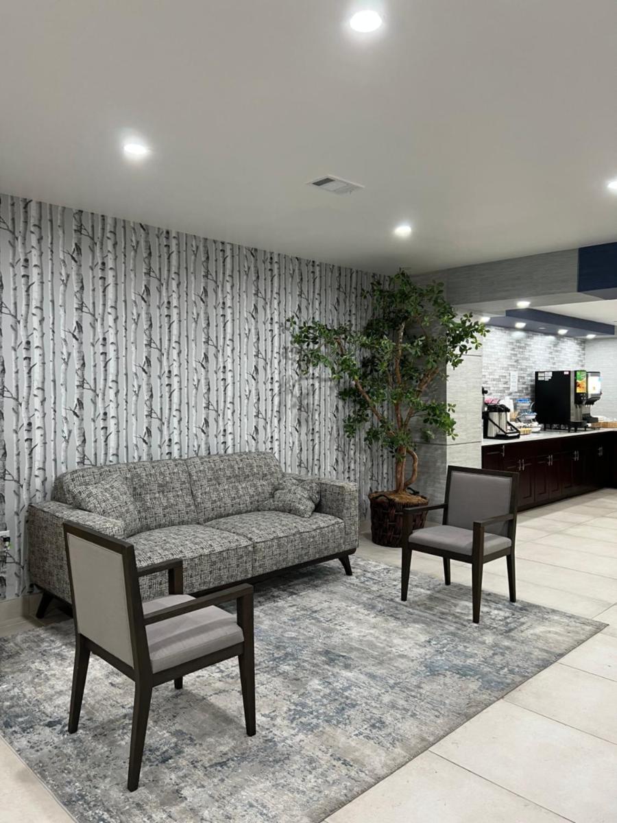 Sea View Hotel - image 4