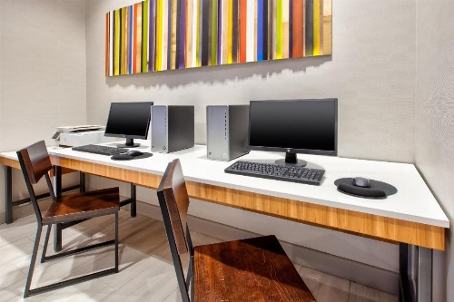 Holiday Inn Express Hotel & Suites Virginia Beach Oceanfront an IHG Hotel - image 21