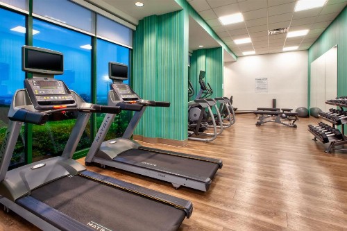 Holiday Inn Express Hotel & Suites Virginia Beach Oceanfront an IHG Hotel - image 33
