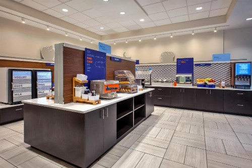 Holiday Inn Express Hotel & Suites Virginia Beach Oceanfront an IHG Hotel - image 37