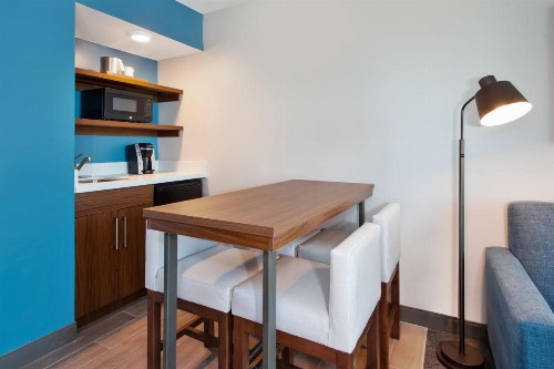 Holiday Inn Express Hotel & Suites Virginia Beach Oceanfront an IHG Hotel - image 38