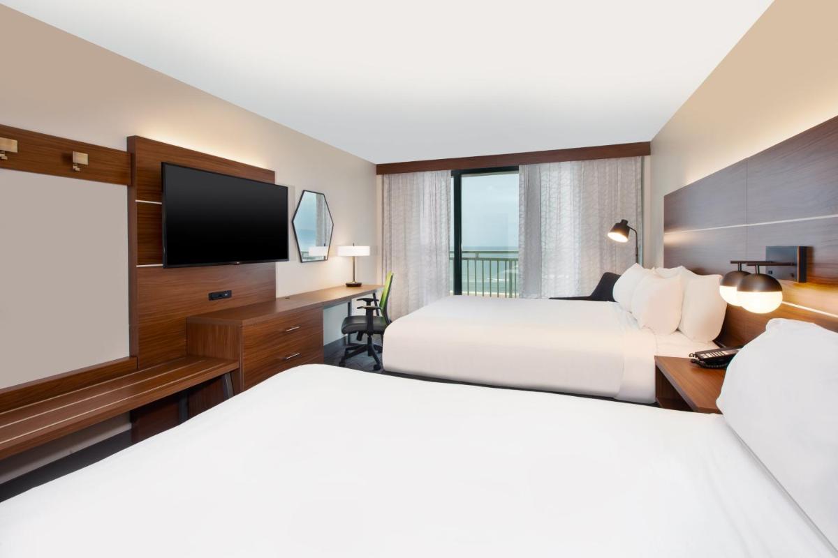 Holiday Inn Express Hotel & Suites Virginia Beach Oceanfront an IHG Hotel - image 6