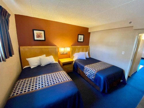 Breeze Inn & Suites Virginia Beach - image 12