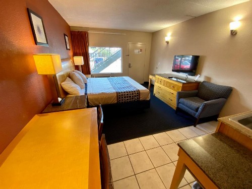 Breeze Inn & Suites Virginia Beach - image 9