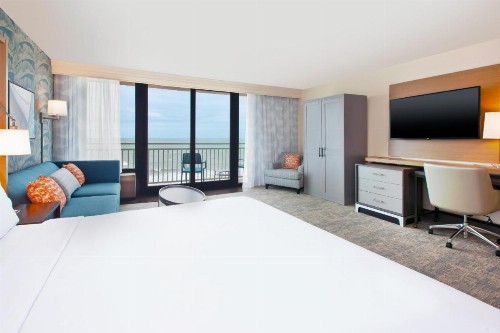 Holiday Inn VA Beach-Oceanside 21st Street an IHG Hotel - image 13