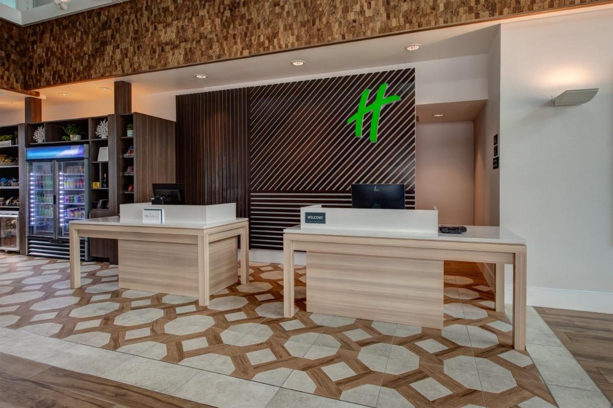 Holiday Inn VA Beach-Oceanside 21st Street an IHG Hotel - image 3
