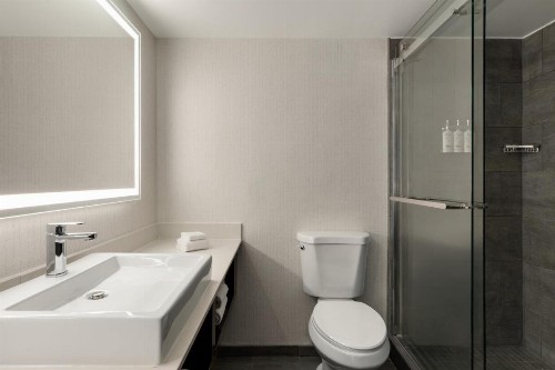Holiday Inn Virginia Beach - Norfolk an IHG Hotel - image 32