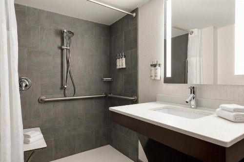 Holiday Inn Virginia Beach - Norfolk an IHG Hotel - image 41