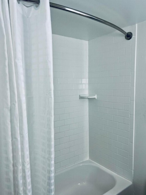 Holiday Inn Virginia Beach - Norfolk an IHG Hotel - image 9