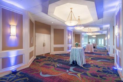 Crowne Plaza Hotel Virginia Beach-Norfolk an IHG Hotel - image 10
