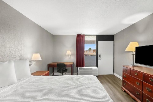 Knights Inn Virginia Beach Lynnhaven - image 13