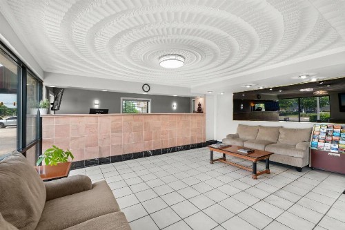 Knights Inn Virginia Beach Lynnhaven - image 6