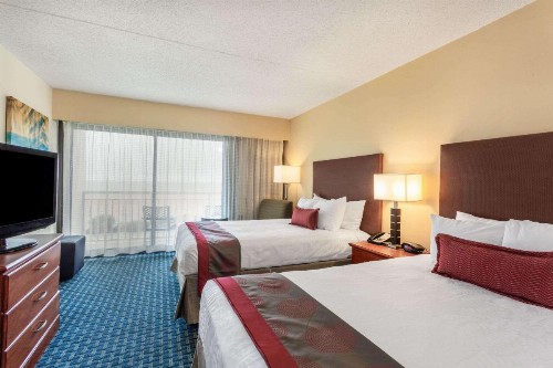 Ramada Plaza by Wyndham Virginia Beach - image 2