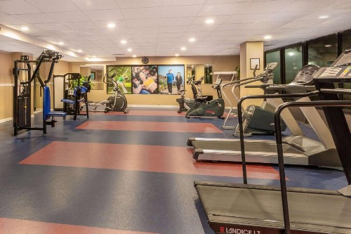 Ramada Plaza by Wyndham Virginia Beach - image 4