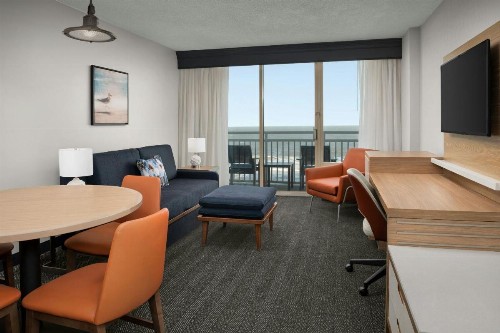 Courtyard Virginia Beach Oceanfront / North 37th Street - image 3