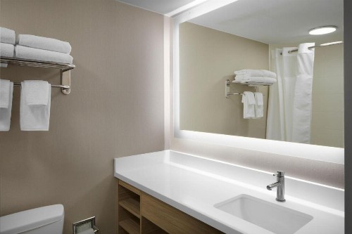 SpringHill Suites by Marriott Virginia Beach Oceanfront - image 15