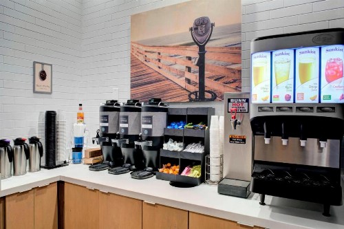 Fairfield Inn & Suites by Marriott Virginia Beach Oceanfront - image 33