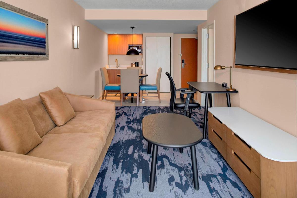 Fairfield Inn & Suites by Marriott Virginia Beach Oceanfront - image 5