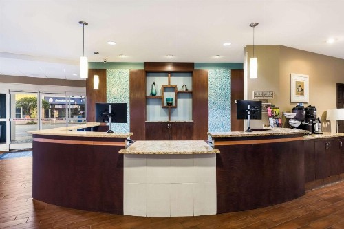 Country Inn & Suites by Radisson Virginia Beach (Oceanfront) VA - image 5