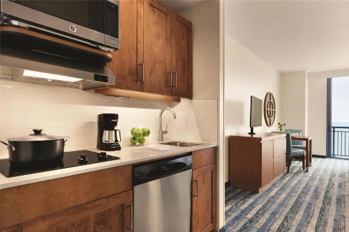 Hyatt House Virginia Beach / Oceanfront - image 17