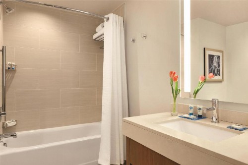 Hyatt House Virginia Beach / Oceanfront - image 25