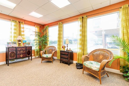 Sundial Inn - image 4