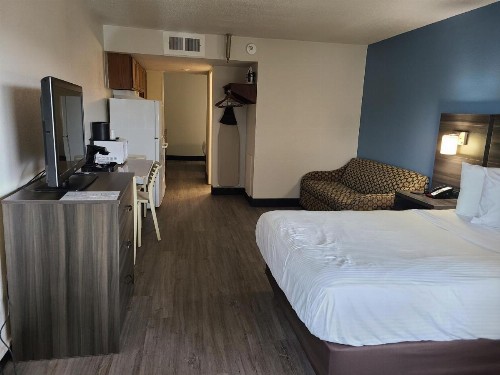 SureStay Hotel by Best Western Virginia Beach Royal Clipper - image 10