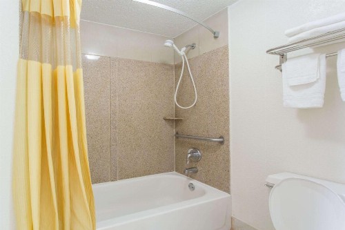Days Inn by Wyndham Virginia Beach Town Center - image 14