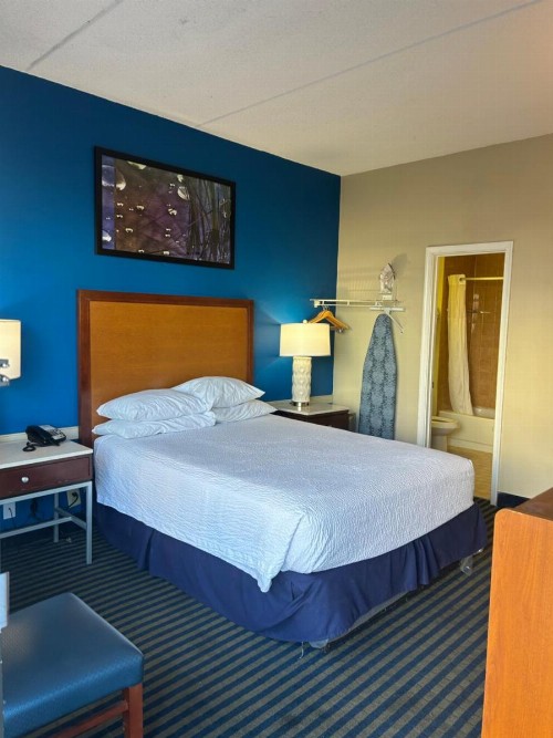 Days Inn by Wyndham Virginia Beach At The Beach - image 20