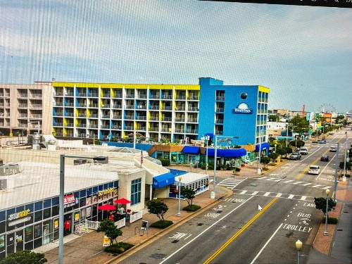 Days Inn by Wyndham Virginia Beach At The Beach - image 25