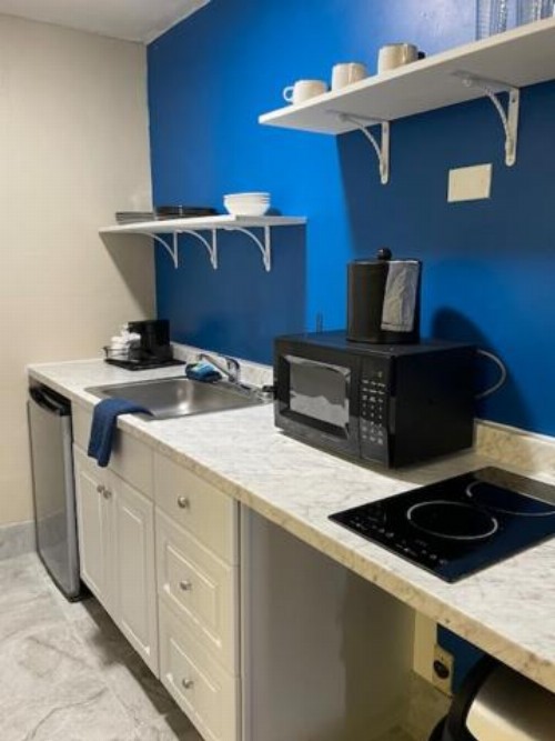 Days Inn by Wyndham Virginia Beach At The Beach - image 3