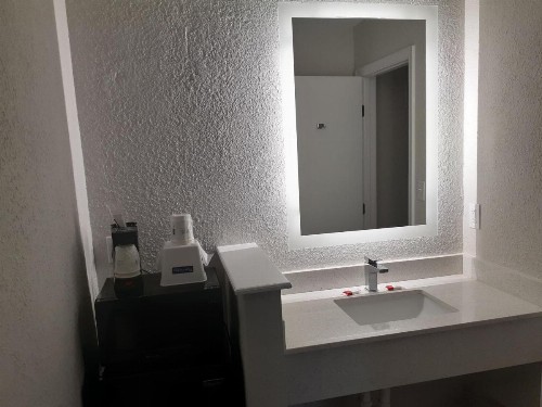 Travelodge by Wyndham Virginia Beach Bay Beach - image 12
